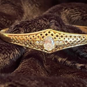 7.5” bracelet